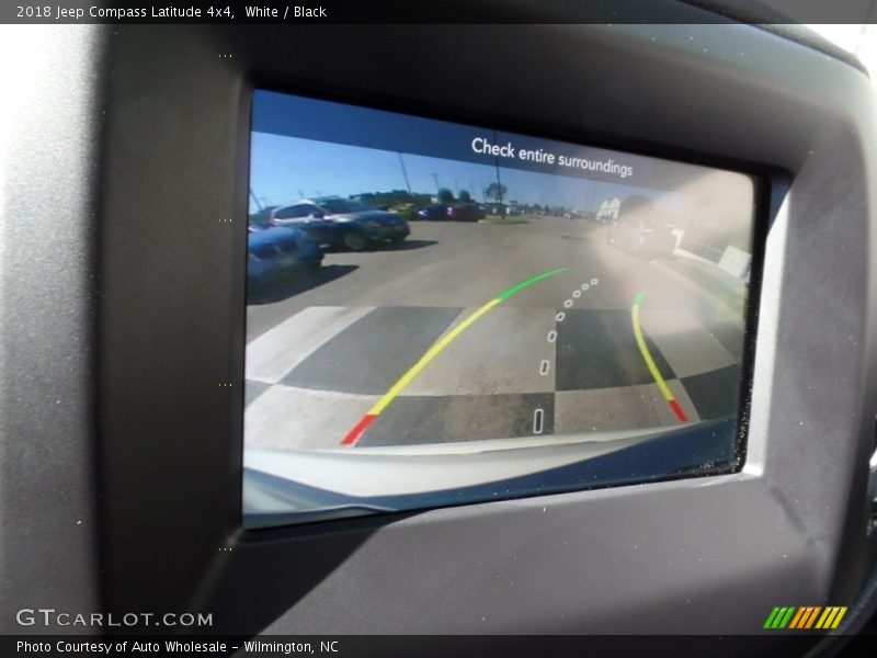 White / Black 2018 Jeep Compass Latitude 4x4