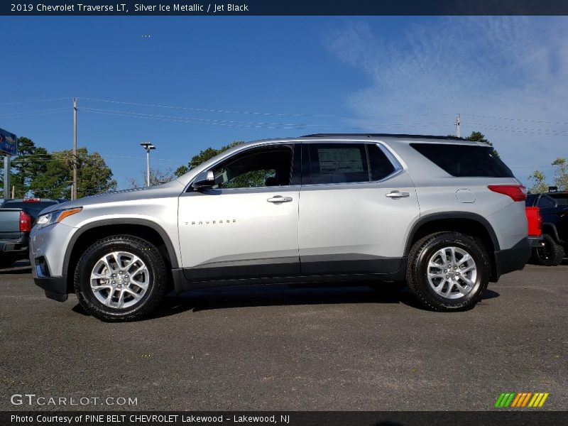 Silver Ice Metallic / Jet Black 2019 Chevrolet Traverse LT