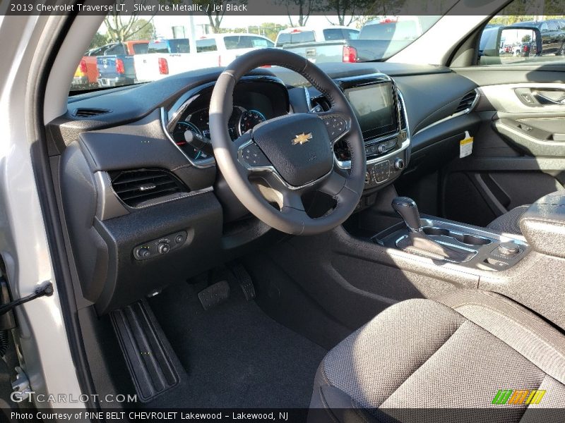 Silver Ice Metallic / Jet Black 2019 Chevrolet Traverse LT