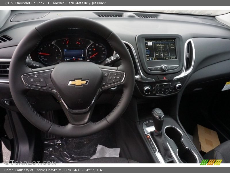 Mosaic Black Metallic / Jet Black 2019 Chevrolet Equinox LT