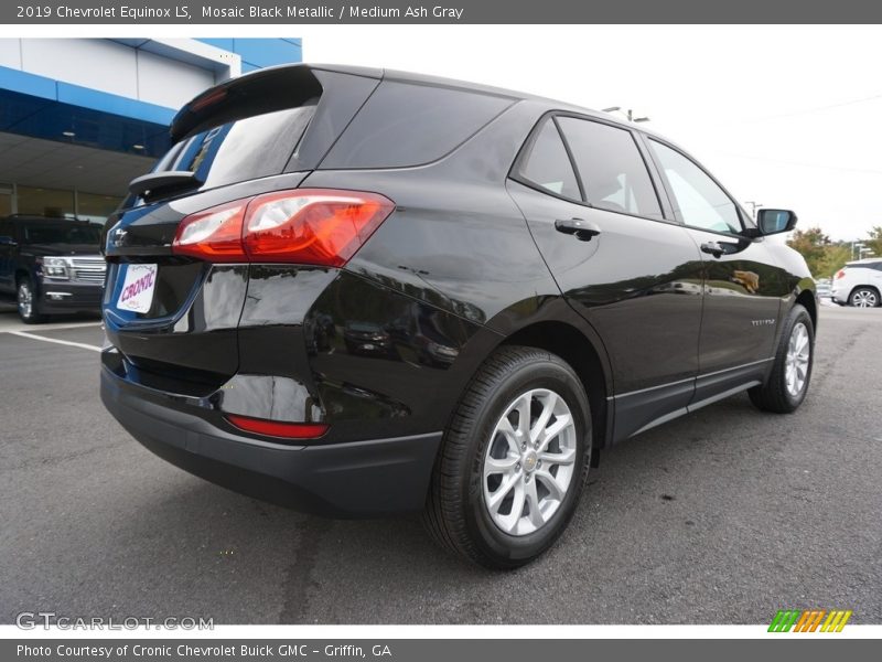 Mosaic Black Metallic / Medium Ash Gray 2019 Chevrolet Equinox LS