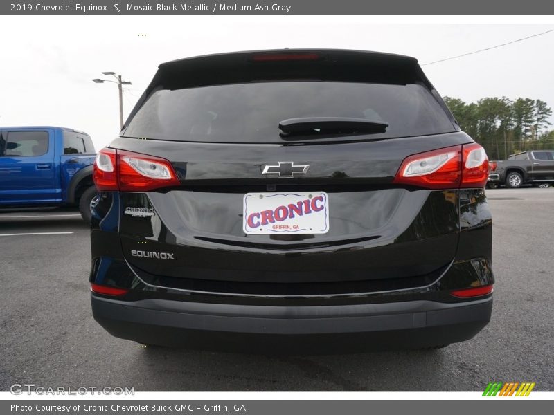 Mosaic Black Metallic / Medium Ash Gray 2019 Chevrolet Equinox LS