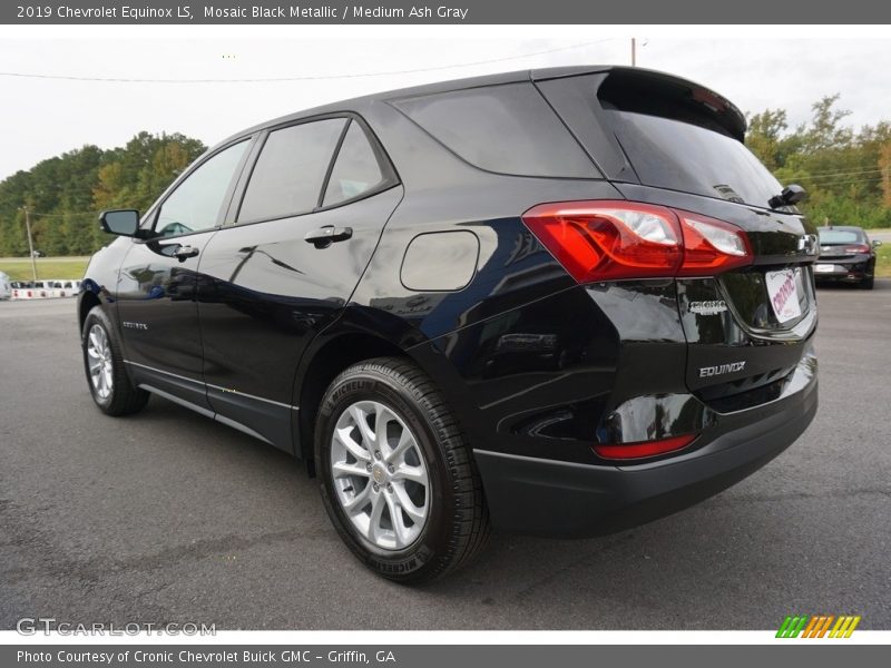 Mosaic Black Metallic / Medium Ash Gray 2019 Chevrolet Equinox LS