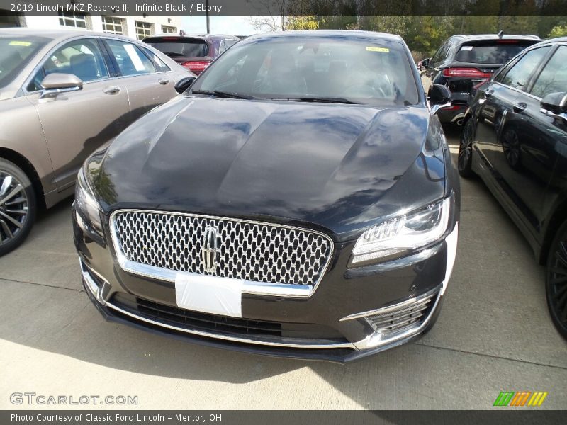 Infinite Black / Ebony 2019 Lincoln MKZ Reserve II