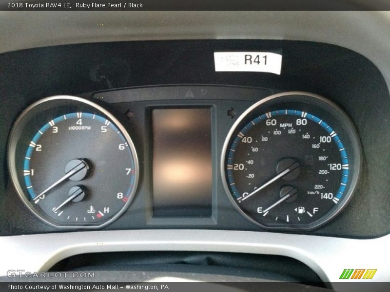 Ruby Flare Pearl / Black 2018 Toyota RAV4 LE