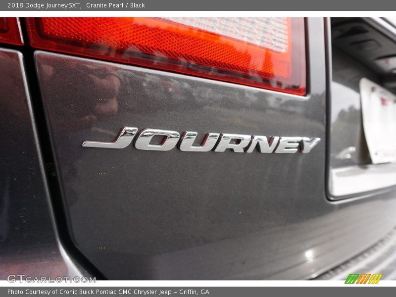 Granite Pearl / Black 2018 Dodge Journey SXT