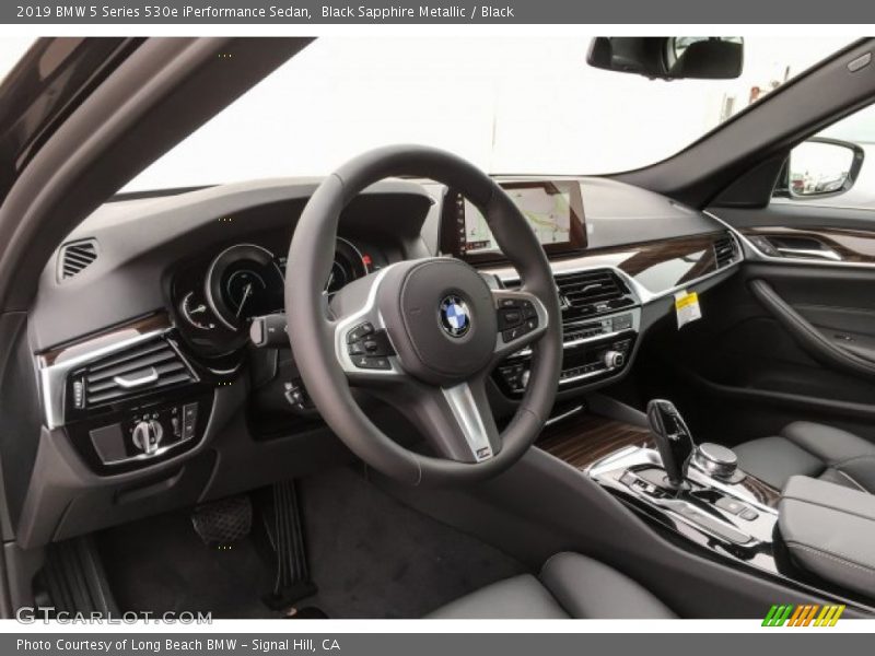 Black Sapphire Metallic / Black 2019 BMW 5 Series 530e iPerformance Sedan
