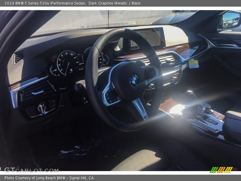 Dark Graphite Metallic / Black 2019 BMW 5 Series 530e iPerformance Sedan