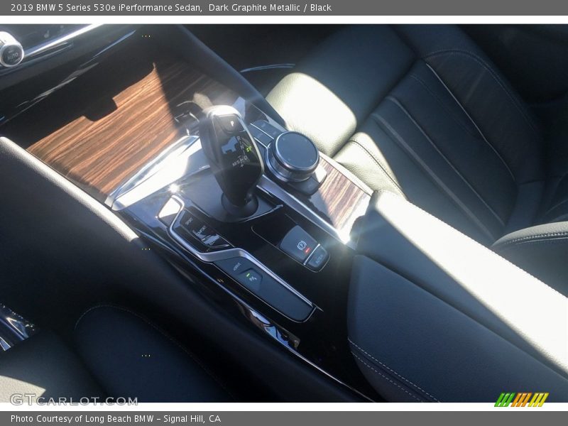 Dark Graphite Metallic / Black 2019 BMW 5 Series 530e iPerformance Sedan