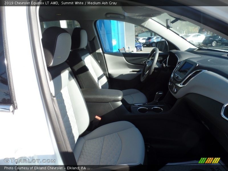 Summit White / Medium Ash Gray 2019 Chevrolet Equinox LT AWD
