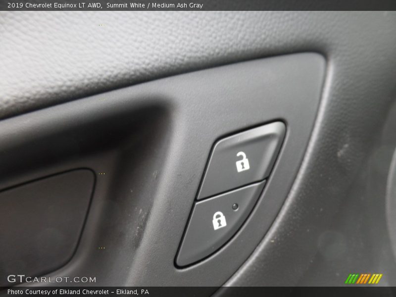 Summit White / Medium Ash Gray 2019 Chevrolet Equinox LT AWD