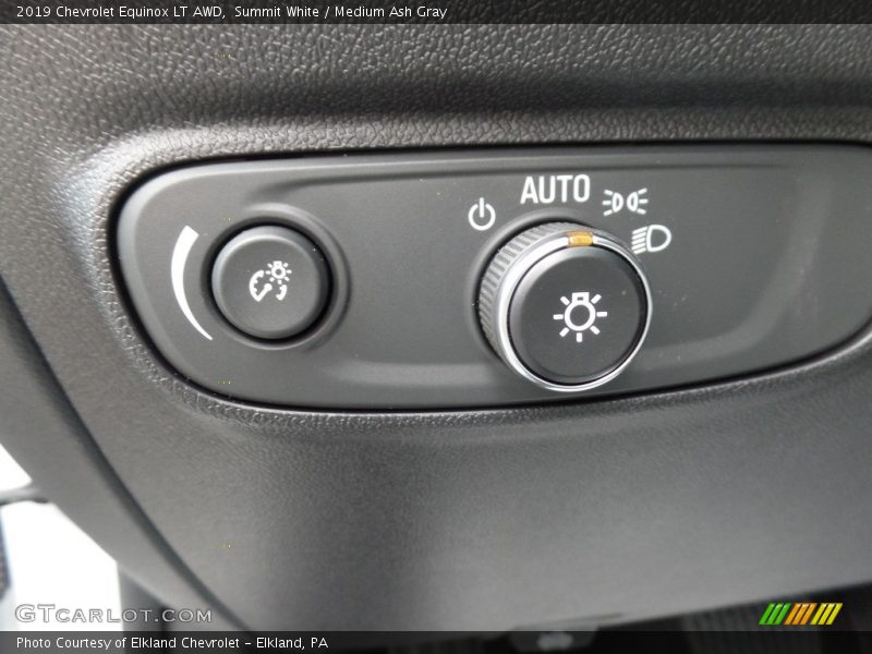 Summit White / Medium Ash Gray 2019 Chevrolet Equinox LT AWD