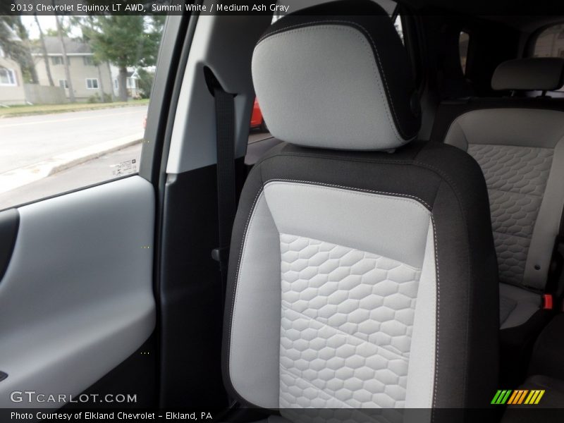 Summit White / Medium Ash Gray 2019 Chevrolet Equinox LT AWD