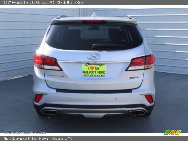Circuit Silver / Gray 2017 Hyundai Santa Fe Ultimate AWD
