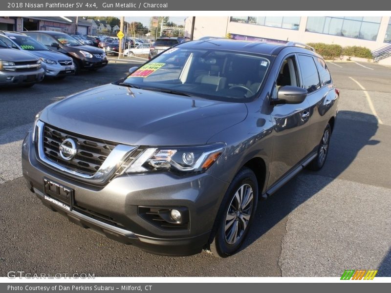 Gun Metallic / Charcoal 2018 Nissan Pathfinder SV 4x4