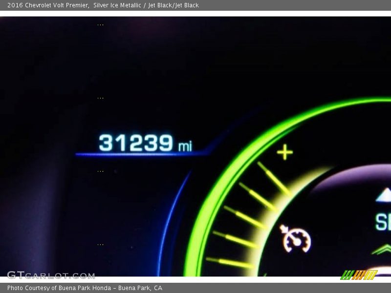 Silver Ice Metallic / Jet Black/Jet Black 2016 Chevrolet Volt Premier