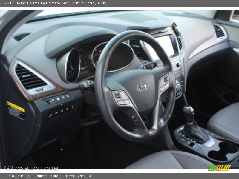 Circuit Silver / Gray 2017 Hyundai Santa Fe Ultimate AWD