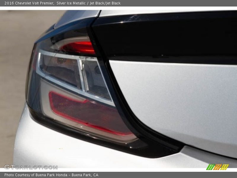 Silver Ice Metallic / Jet Black/Jet Black 2016 Chevrolet Volt Premier