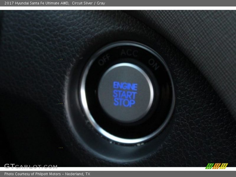 Circuit Silver / Gray 2017 Hyundai Santa Fe Ultimate AWD