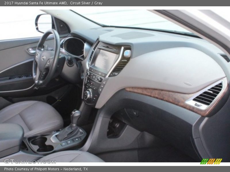 Circuit Silver / Gray 2017 Hyundai Santa Fe Ultimate AWD