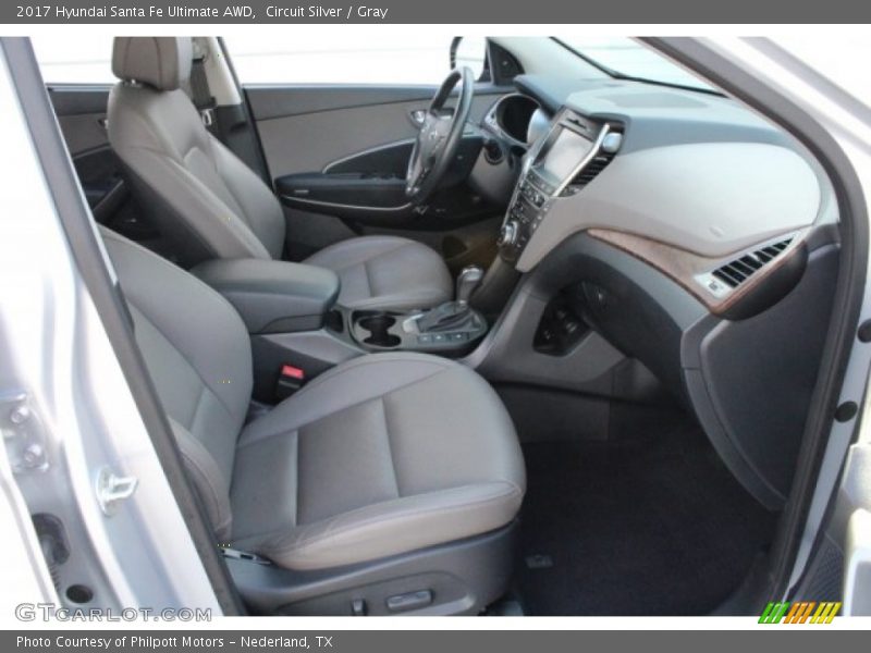 Circuit Silver / Gray 2017 Hyundai Santa Fe Ultimate AWD