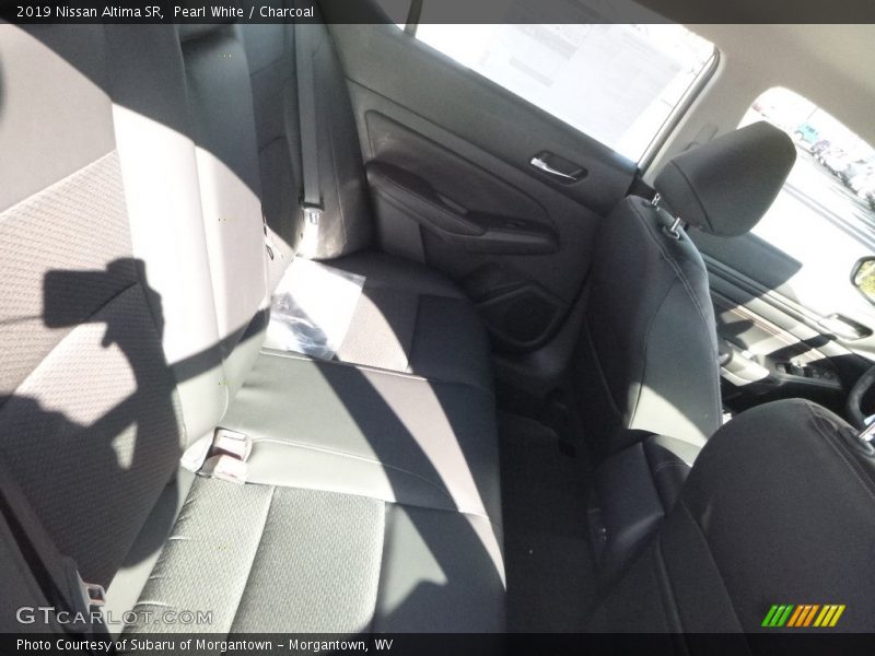 Pearl White / Charcoal 2019 Nissan Altima SR