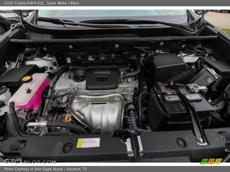 Super White / Black 2016 Toyota RAV4 XLE