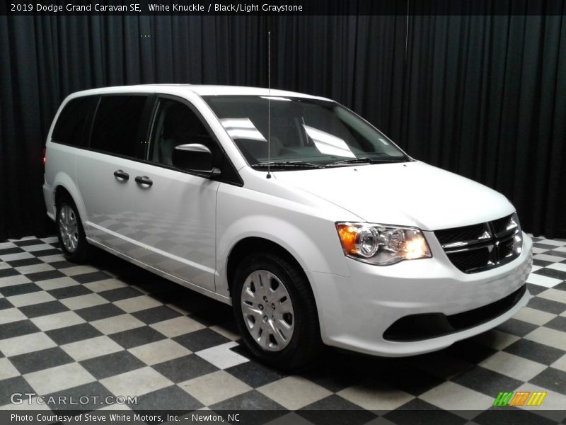 White Knuckle / Black/Light Graystone 2019 Dodge Grand Caravan SE