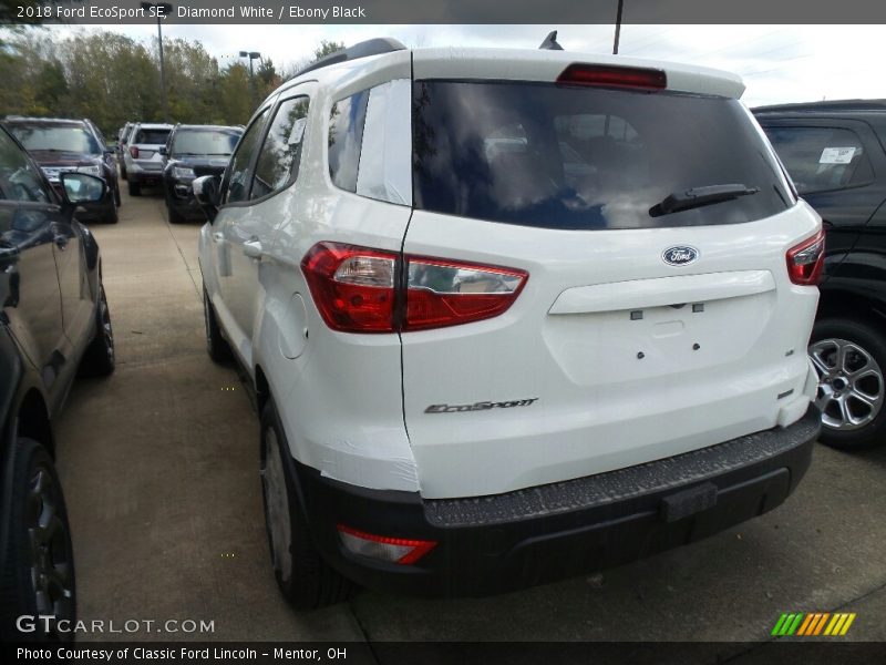 Diamond White / Ebony Black 2018 Ford EcoSport SE