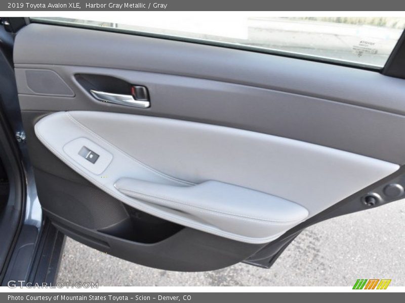 Harbor Gray Metallic / Gray 2019 Toyota Avalon XLE