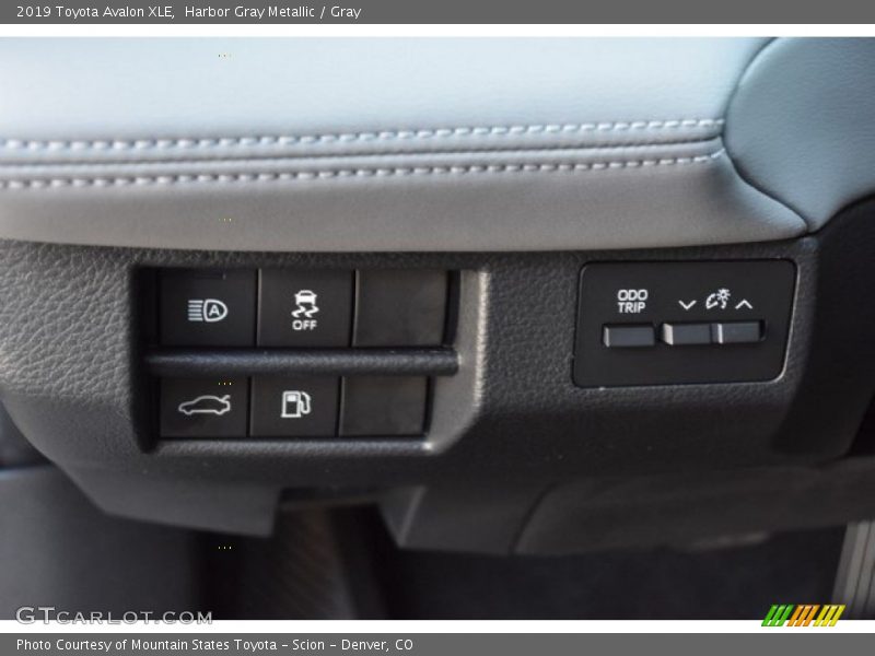Harbor Gray Metallic / Gray 2019 Toyota Avalon XLE