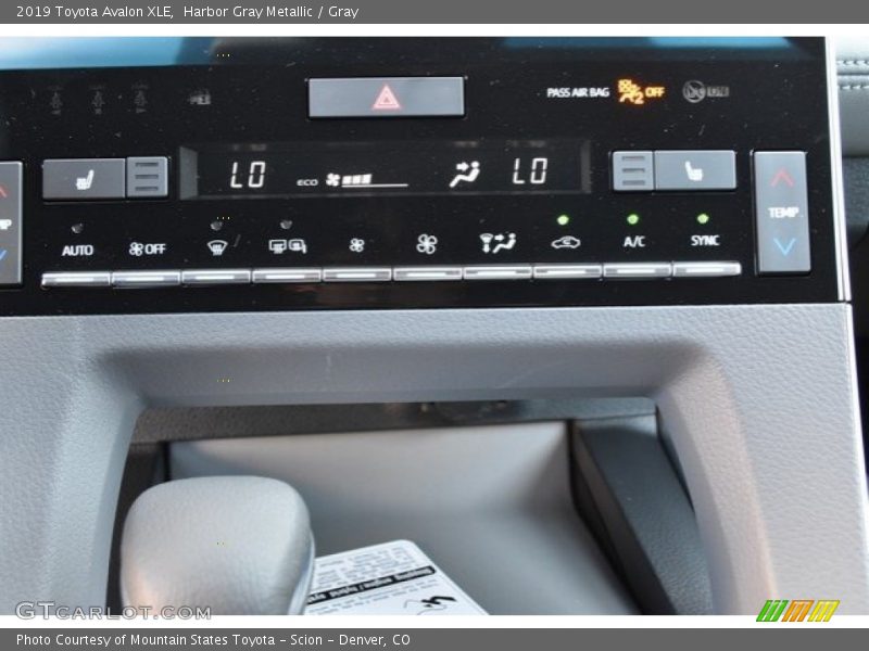 Harbor Gray Metallic / Gray 2019 Toyota Avalon XLE