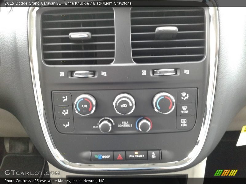 White Knuckle / Black/Light Graystone 2019 Dodge Grand Caravan SE