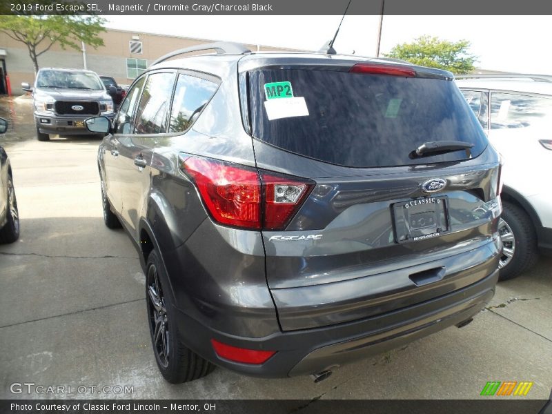 Magnetic / Chromite Gray/Charcoal Black 2019 Ford Escape SEL