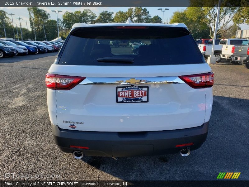 Summit White / Jet Black 2019 Chevrolet Traverse LS