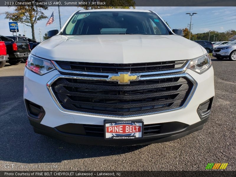 Summit White / Jet Black 2019 Chevrolet Traverse LS AWD