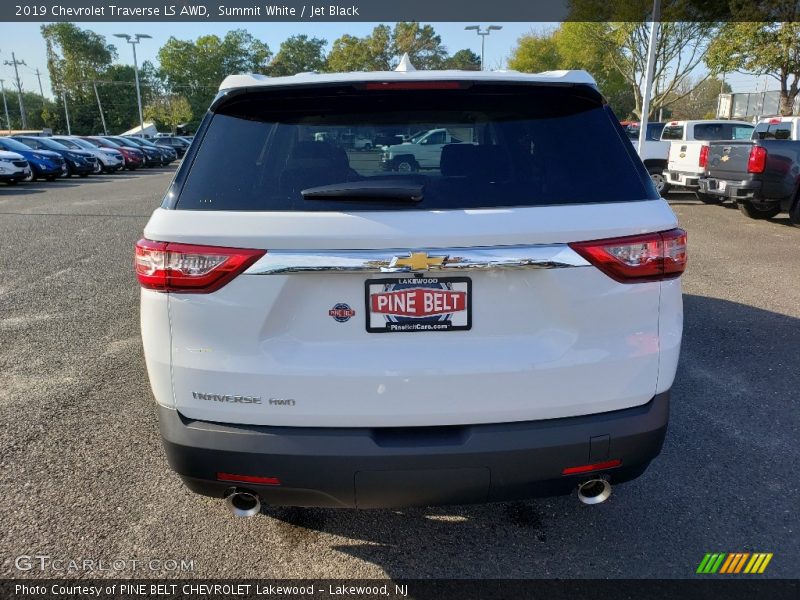 Summit White / Jet Black 2019 Chevrolet Traverse LS AWD