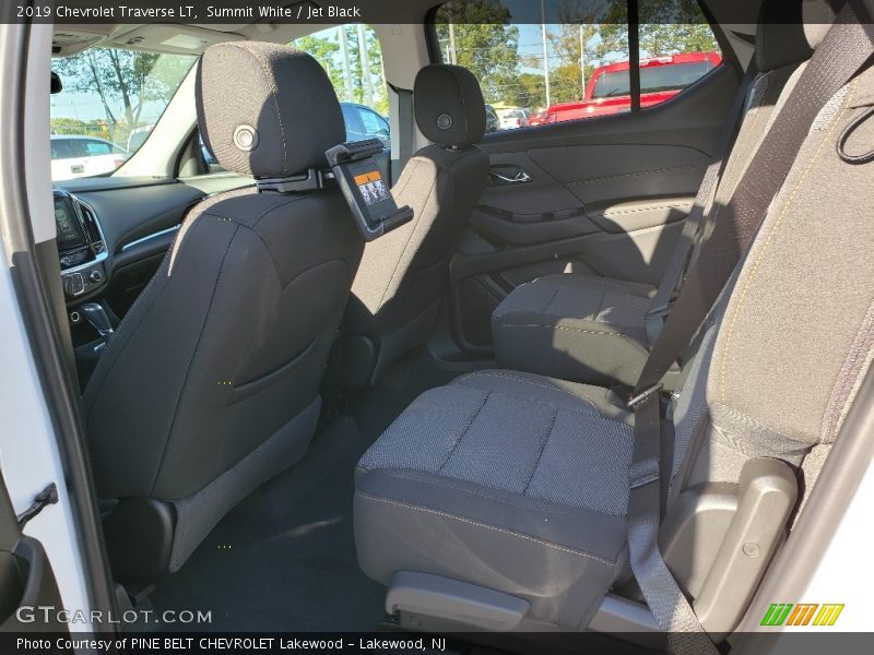Summit White / Jet Black 2019 Chevrolet Traverse LT