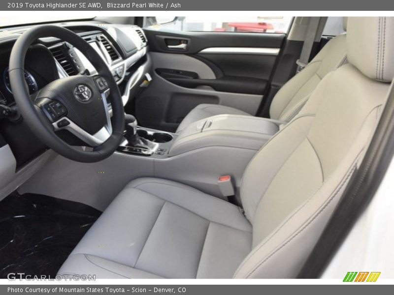 Front Seat of 2019 Highlander SE AWD