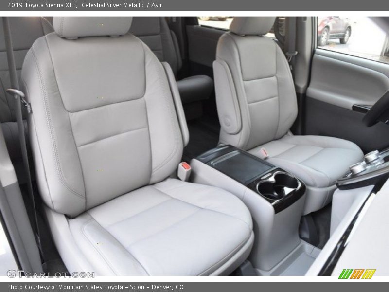 Celestial Silver Metallic / Ash 2019 Toyota Sienna XLE