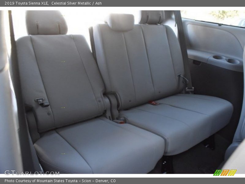 Celestial Silver Metallic / Ash 2019 Toyota Sienna XLE