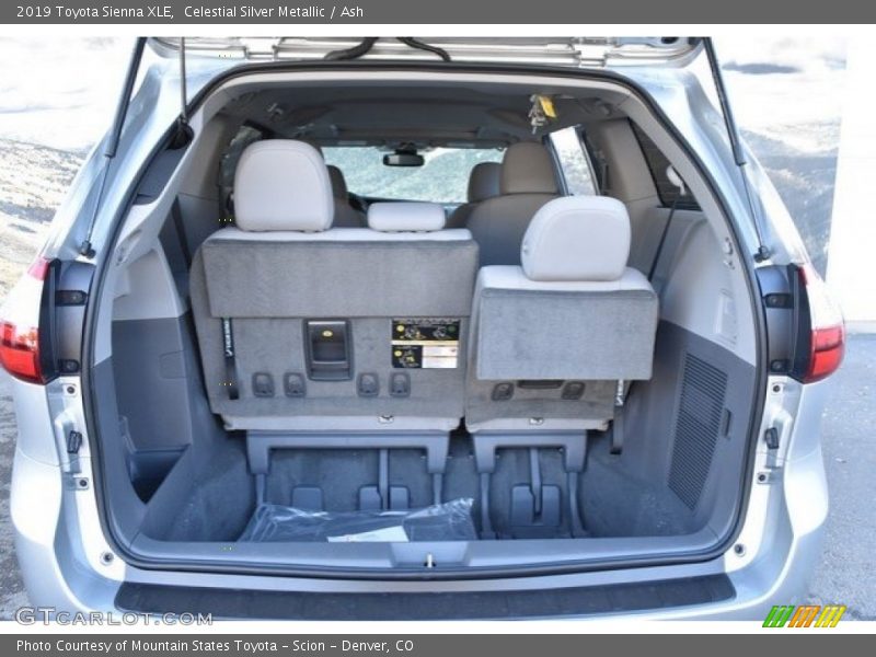 Celestial Silver Metallic / Ash 2019 Toyota Sienna XLE