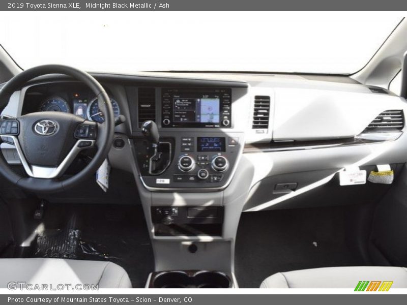 Midnight Black Metallic / Ash 2019 Toyota Sienna XLE