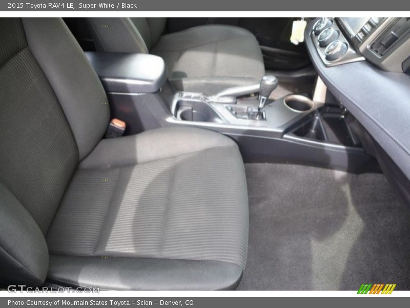 Super White / Black 2015 Toyota RAV4 LE
