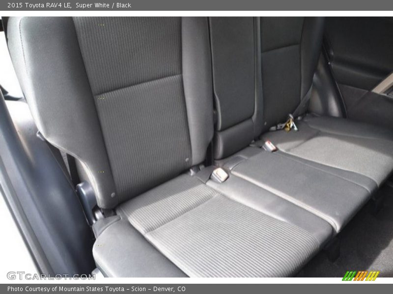Super White / Black 2015 Toyota RAV4 LE