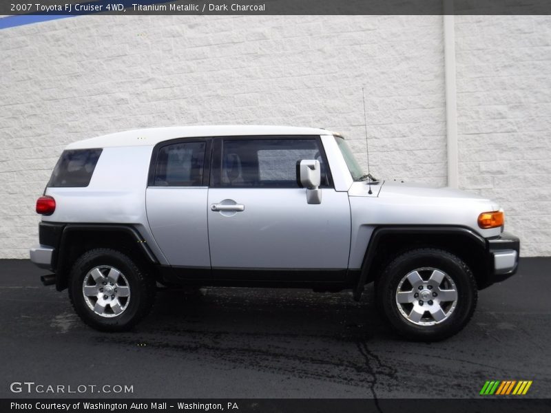Titanium Metallic / Dark Charcoal 2007 Toyota FJ Cruiser 4WD