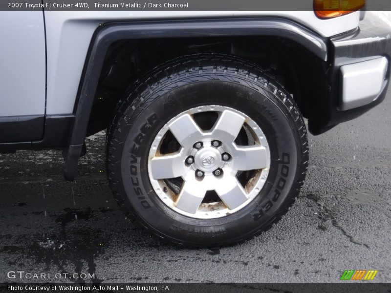 Titanium Metallic / Dark Charcoal 2007 Toyota FJ Cruiser 4WD