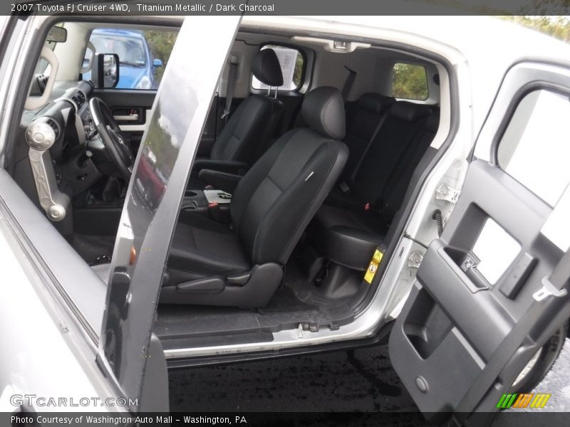 Titanium Metallic / Dark Charcoal 2007 Toyota FJ Cruiser 4WD