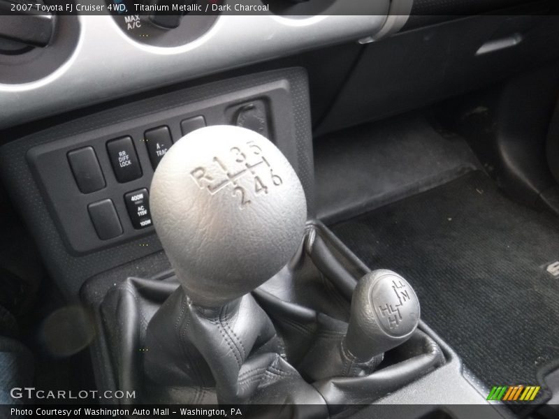 Titanium Metallic / Dark Charcoal 2007 Toyota FJ Cruiser 4WD