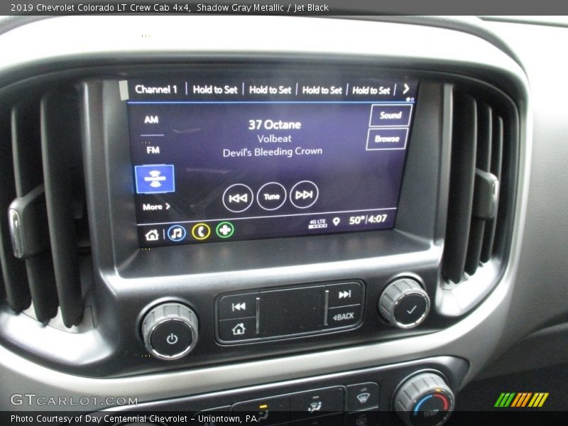 Controls of 2019 Colorado LT Crew Cab 4x4